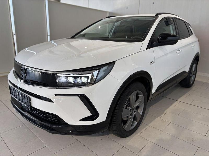 Jade weiß Gebraucht 2024 Opel Grandland X SUV | 27.990 € (Fairer Preis) - Bild 1/4