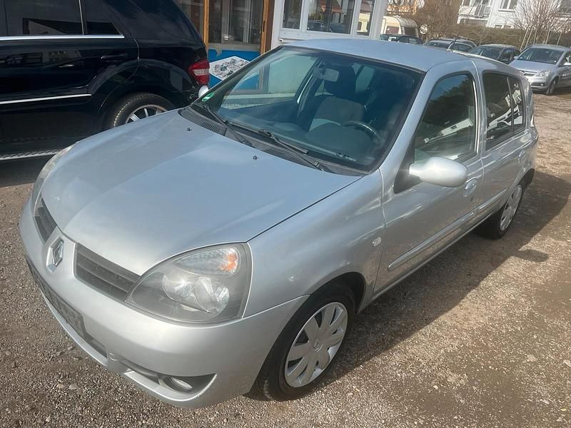 Silber Gebraucht 2009 Renault Clio II Limousine | 1.099 € (Superpreis) - Bild 1/4