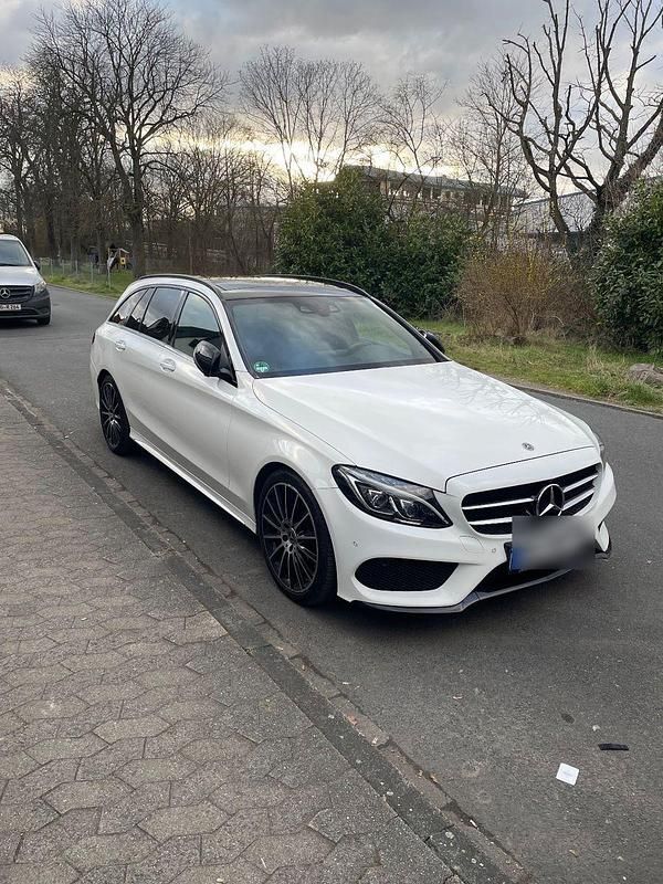 Gebraucht Mercedes C250 204 PS (150 kW) 2018 Weiß Kombi