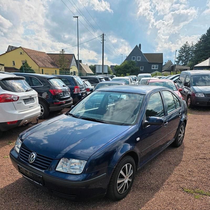 Gebraucht VW Bora 105 PS (77 kW) 2002 Blau Limousine