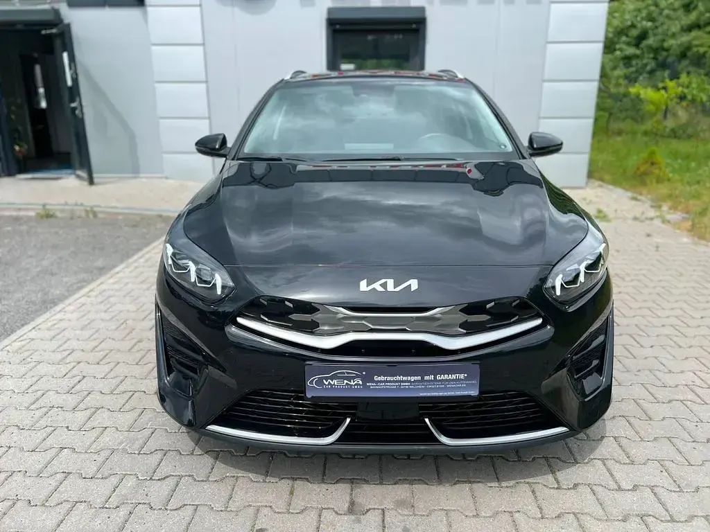 Gebraucht Kia Ceed Sportswagon Platinum 105 PS (77 kW) 2023 Schwarz Kombi