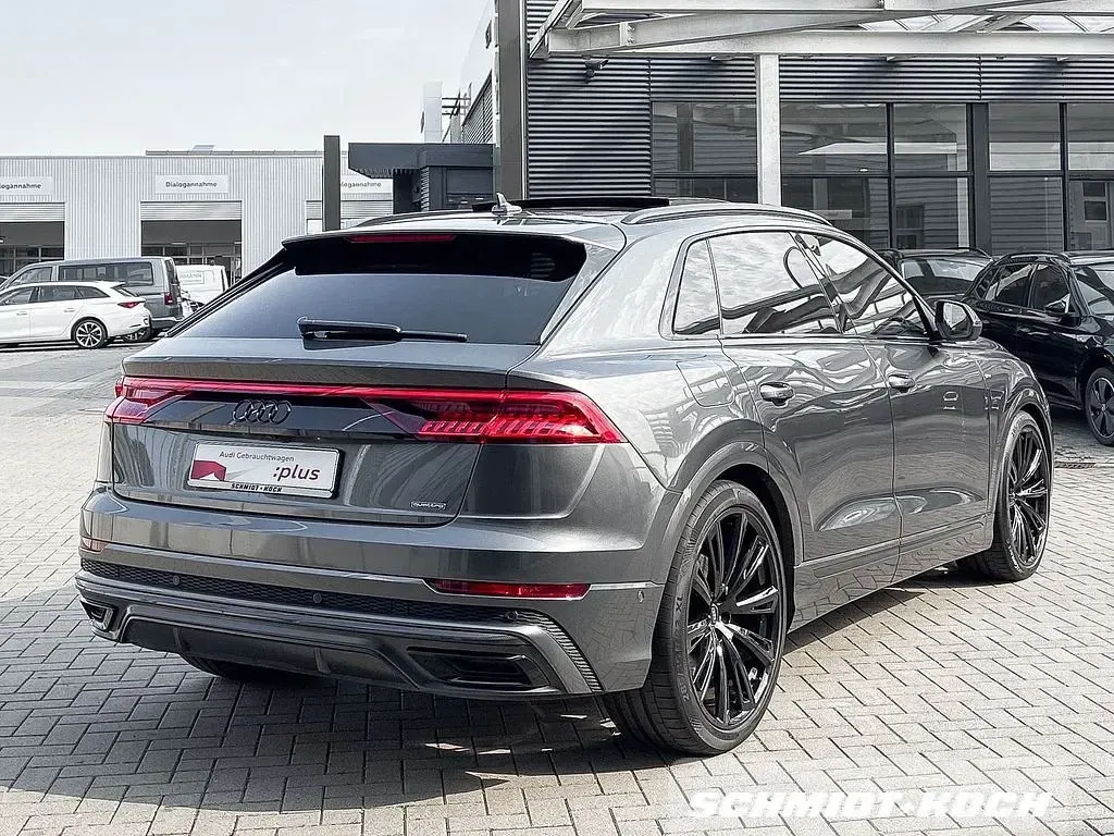 Gebraucht Audi Q8 S-Line 286 PS (210 kW) 2022 Daytonagrau perleffekt (grau) SUV