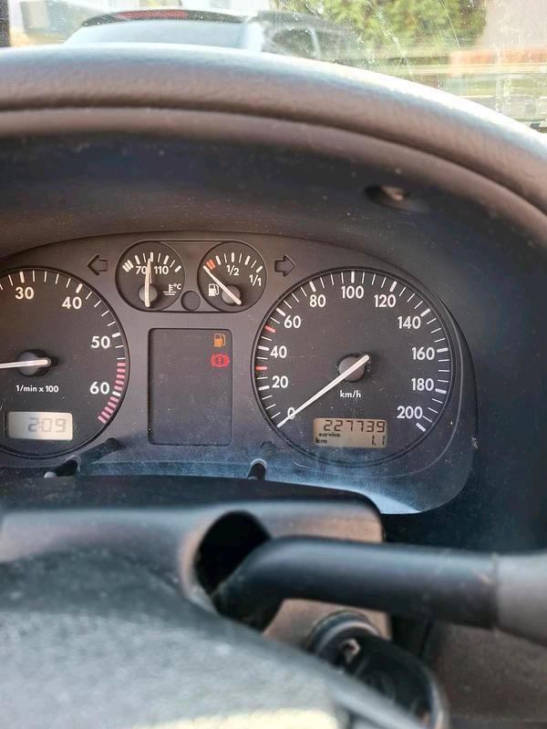 Gebraucht VW Polo 60 PS (44 kW) 1997 Schwarz Kleinwagen