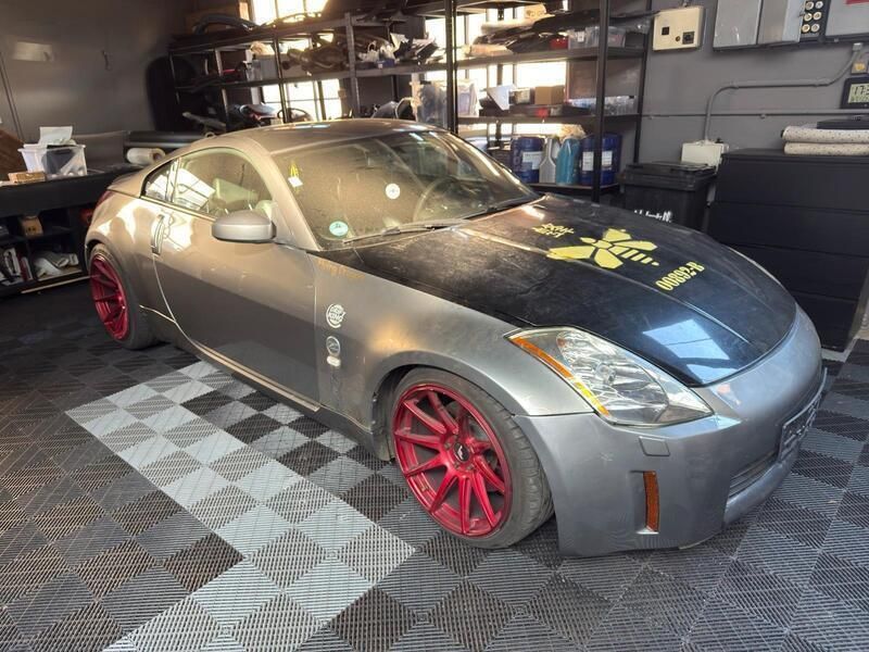 Grau Gebraucht 2004 Nissan 350Z Coupé | 9.999 € - Bild 1/4