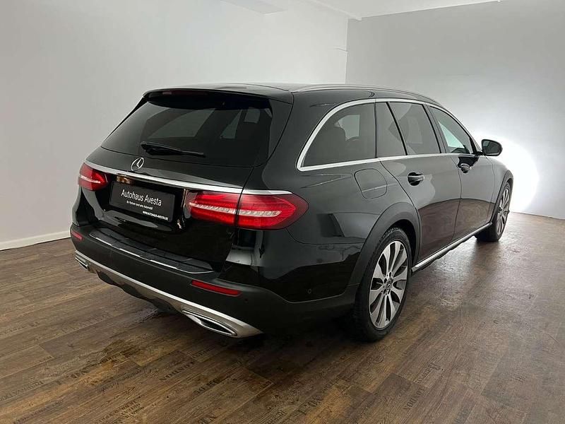 Gebraucht Mercedes E350 258 PS (189 kW) 2018 Schwarz Limousine