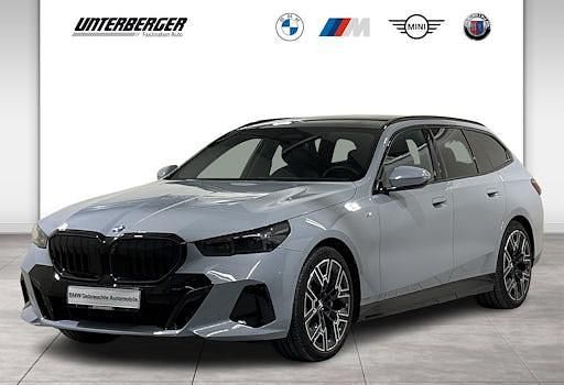 Gebraucht BMW 540 Comfort Edition 303 PS (222 kW) 2025 Grau Kombi