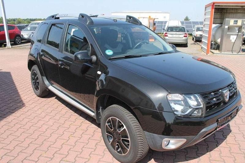 Schwarz Gebraucht 2017 Dacia Duster Black Shadow SUV | 7.590 € (Superpreis) - Bild 1/4
