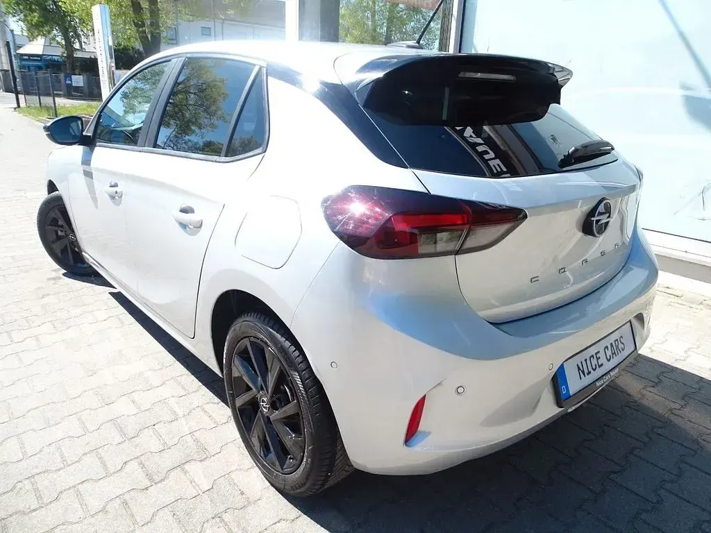 Gebraucht Opel Corsa Basis 101 PS (74 kW) 2024 Grau Kleinwagen