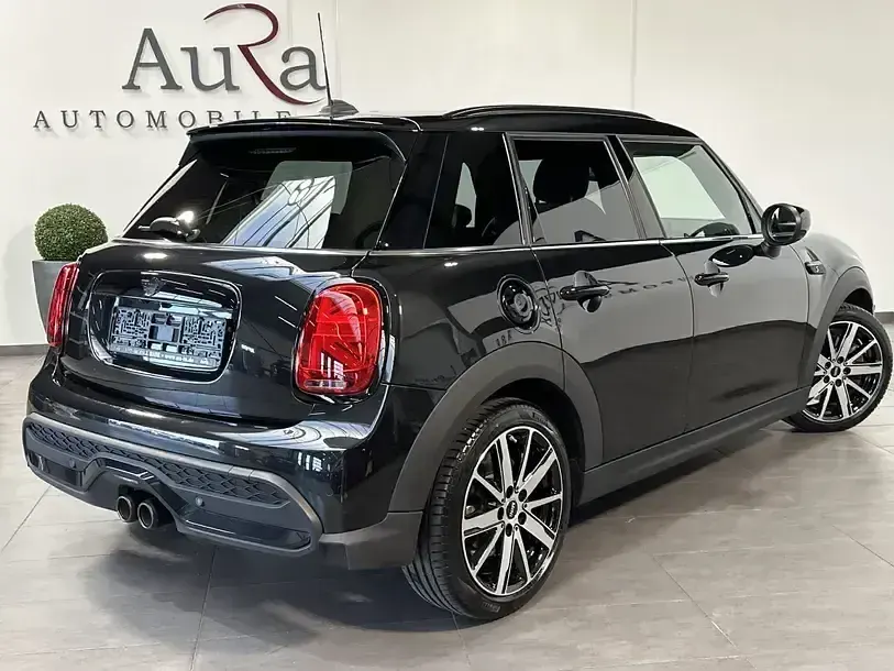 Używany Mini Cooper S Classic 178 KM (130 kW) 2022 Czarny Hatchback