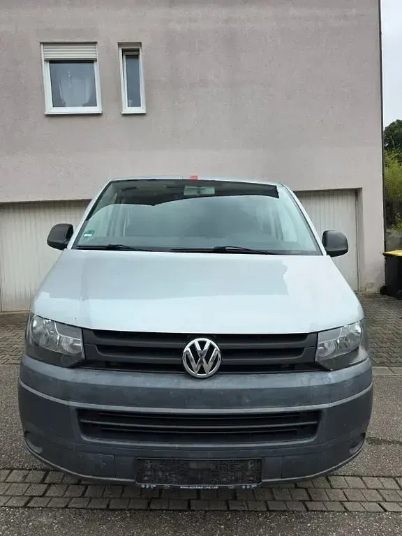 Gebraucht VW T5 140 PS (102 kW) 2012 Silber Van