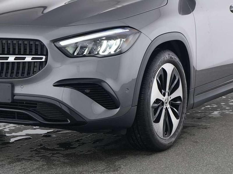 Usata Mercedes GLA200 Advanced 163 CV (119 kW) 2024 Grigio SUV