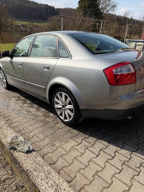 Gebraucht Audi A4 2002 Silber Limousine