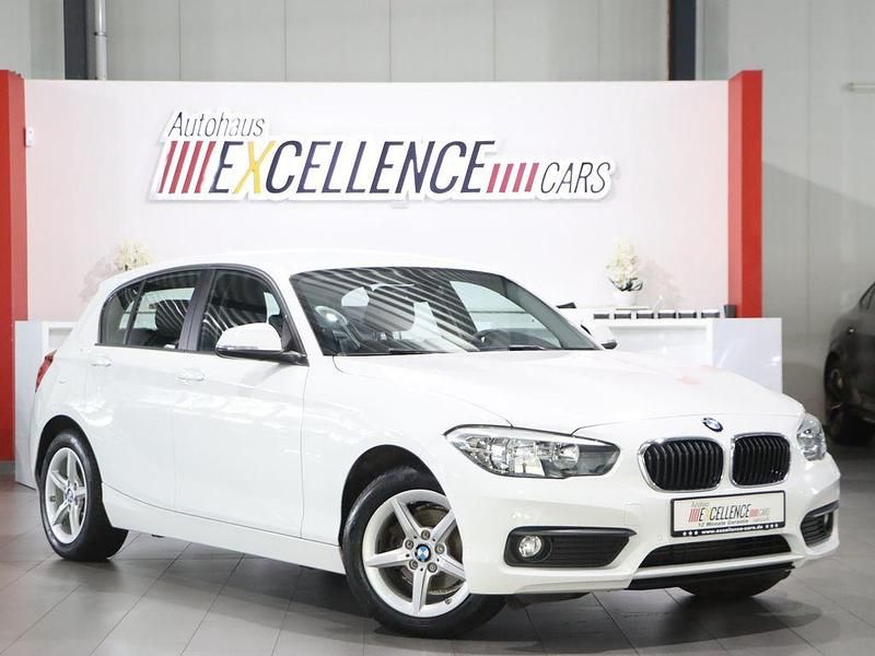 Alpinweiss iii Gebraucht 2018 BMW 116 Advantage Kleinwagen | 14.777 € (Fairer Preis) - Bild 1/4