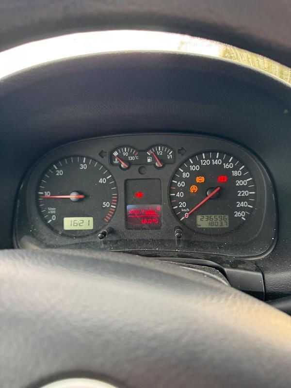 Gebraucht VW Golf IV 150 PS (110 kW) 2002 Weiß Kombi