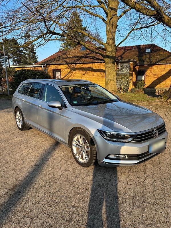 Gebraucht VW Passat 150 PS (110 kW) 2015 Silber Kombi