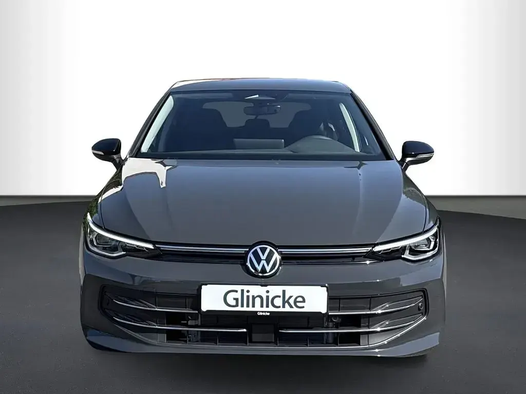Gebraucht VW Golf VIII 116 PS (85 kW) 2026 Uranograu Limousine