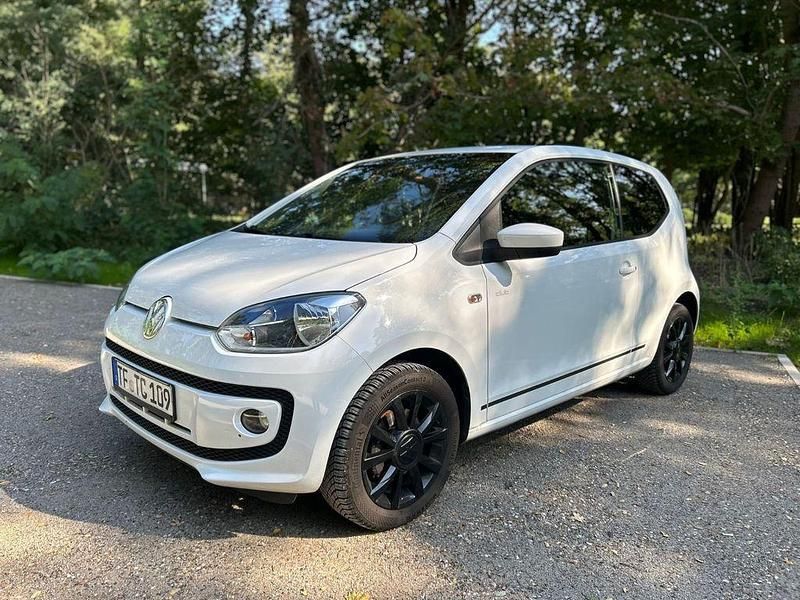 Gebraucht VW up! CLUB 75 PS (55 kW) 2015 Weiß Kleinwagen
