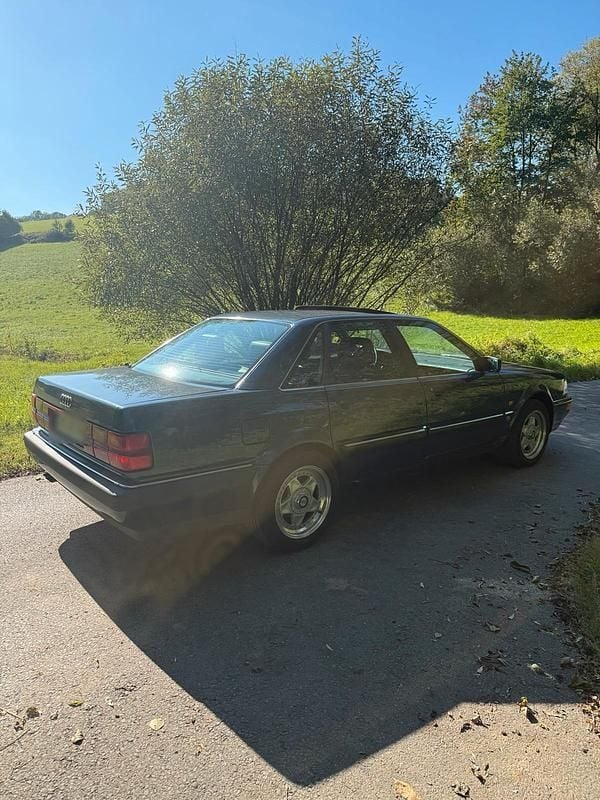 Gebraucht Audi V8 250 PS (183 kW) 1991 Blau Limousine