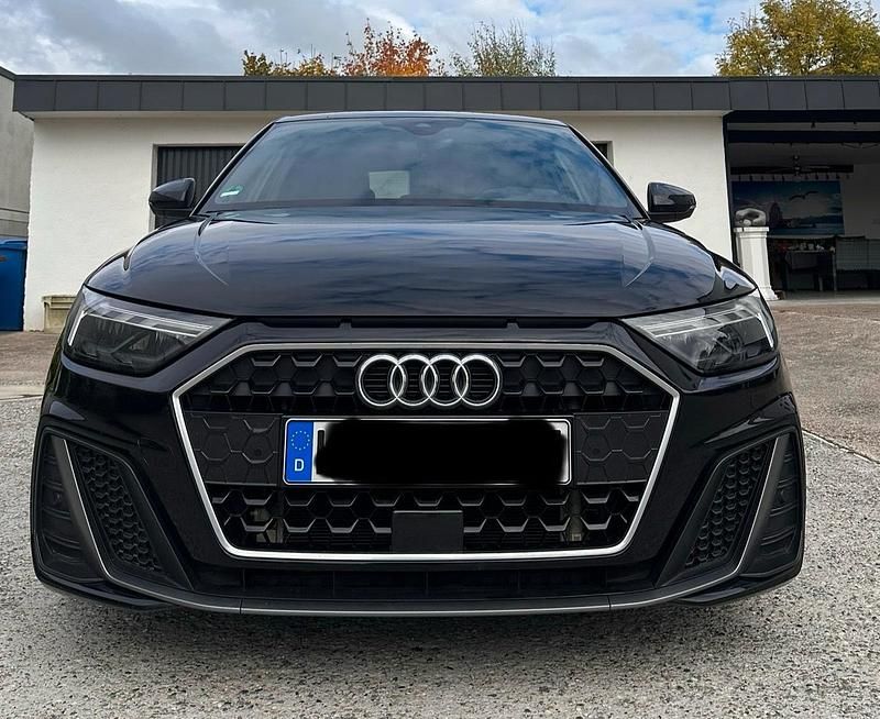 Schwarz Gebraucht 2023 Audi A1 S-Line Kleinwagen | 22.700 € (Fairer Preis) - Bild 1/4