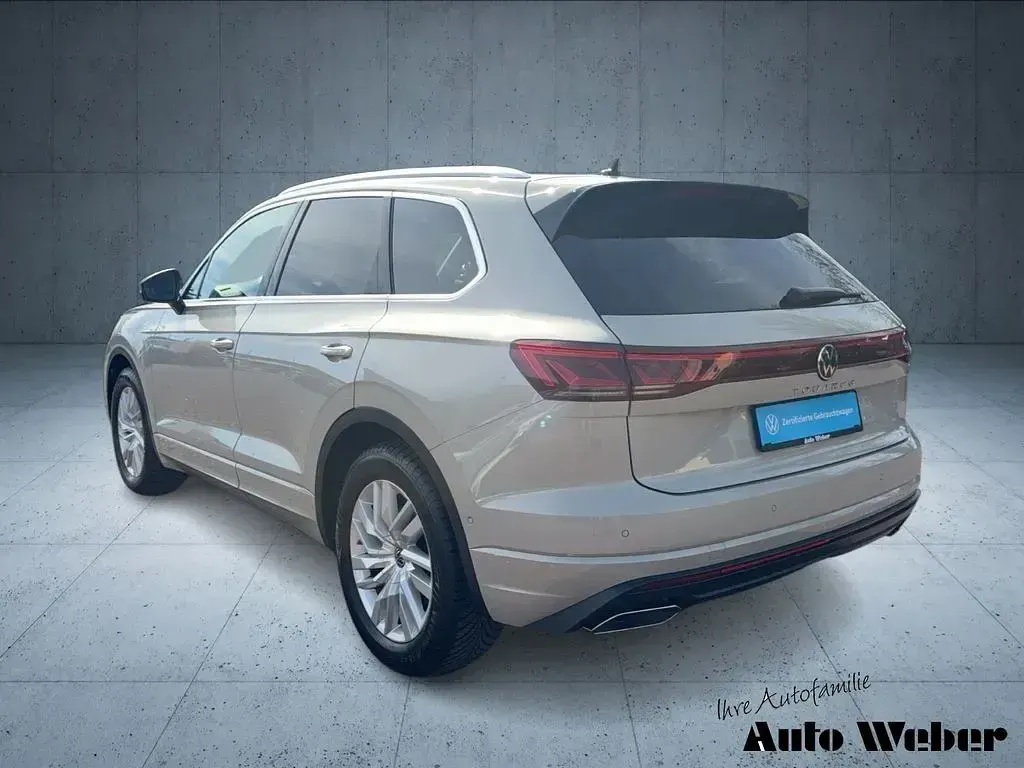 Gebraucht VW Touareg Elegance 231 PS (169 kW) 2025 Beige SUV