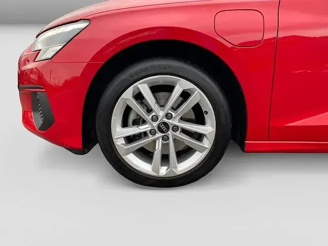 Usata Audi A3 Sportback e-tron Ambiente 204 CV (150 kW) 2022 Rosso Utilitaria