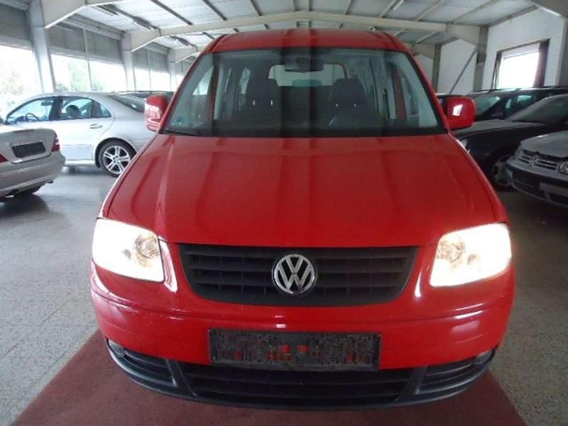 Gebraucht VW Caddy Maxi Team 109 PS (80 kW) 2010 Rot Van / Kleinbus