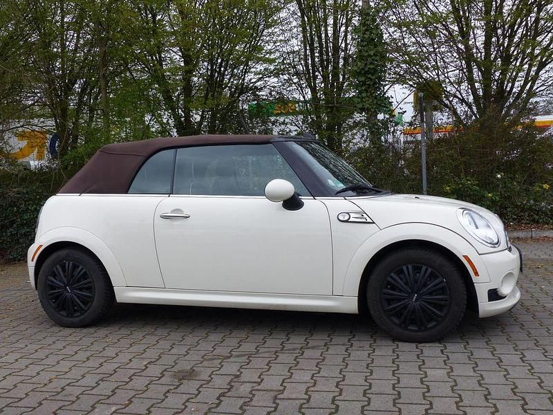 Gebraucht Mini Cooper Cabriolet 120 PS (88 kW) 2010 Weiß Cabrio