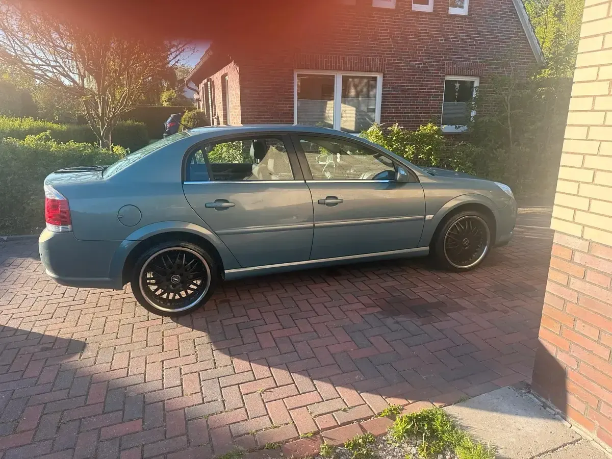 Gebraucht Opel Vectra 155 PS (114 kW) 2004 Andere farben Kleinwagen