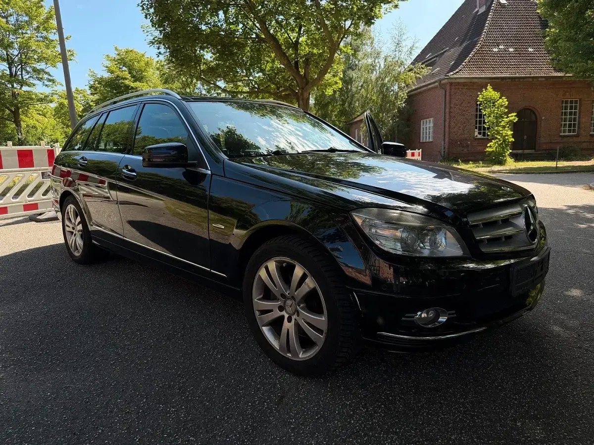 Gebraucht Mercedes C350 224 PS (164 kW) 2009 Schwarz Kombi