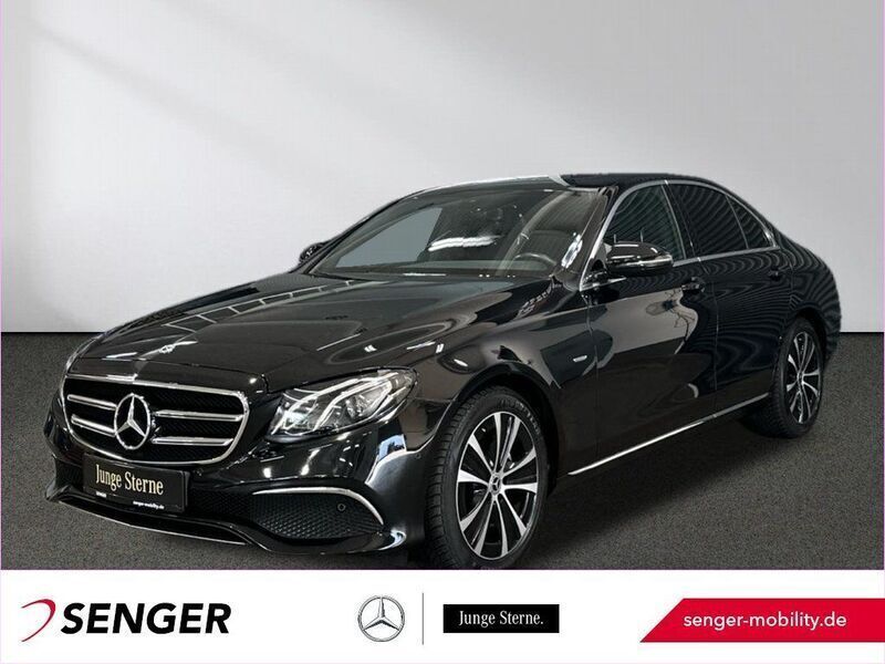 Schwarz Gebraucht 2019 Mercedes E200 Avantgarde Limousine | 29.970 € (Fairer Preis) - Bild 1/4