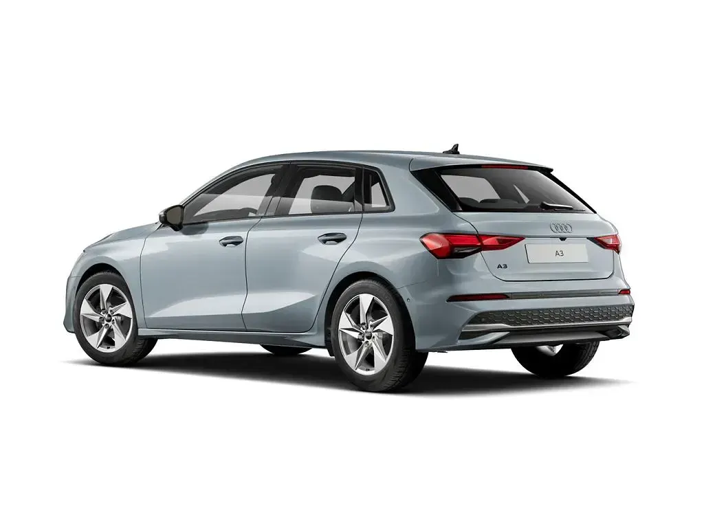 Second-hand Audi A3 Advanced 150 CP (110 kW) 2025 Gri Berlinǎ