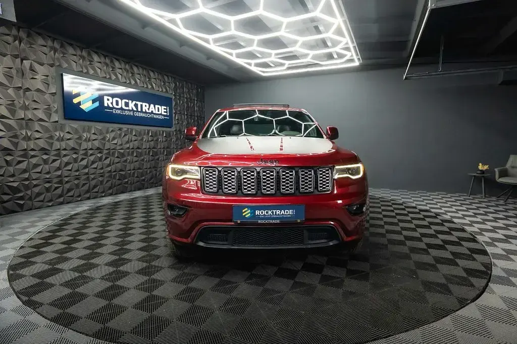 Gebraucht Jeep Grand Cherokee Altitude 290 PS (213 kW) 2019 Rot SUV