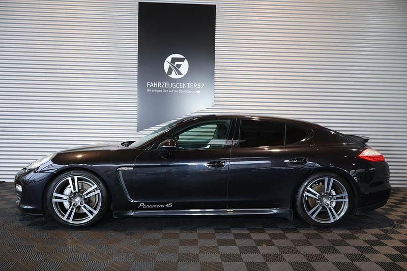 Gebraucht Porsche Panamera 4S 400 PS (294 kW) 2011 Schwarz Limousine