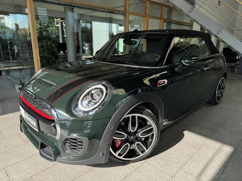 Grün Gebraucht 2018 Mini Cooper Kleinwagen | 23.990 € (Teuer) - Bild 1/4