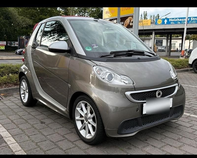 Grau Gebraucht 2012 Smart ForTwo Cabrio Cabrio | 4.990 € (Guter Preis) - Bild 1/4