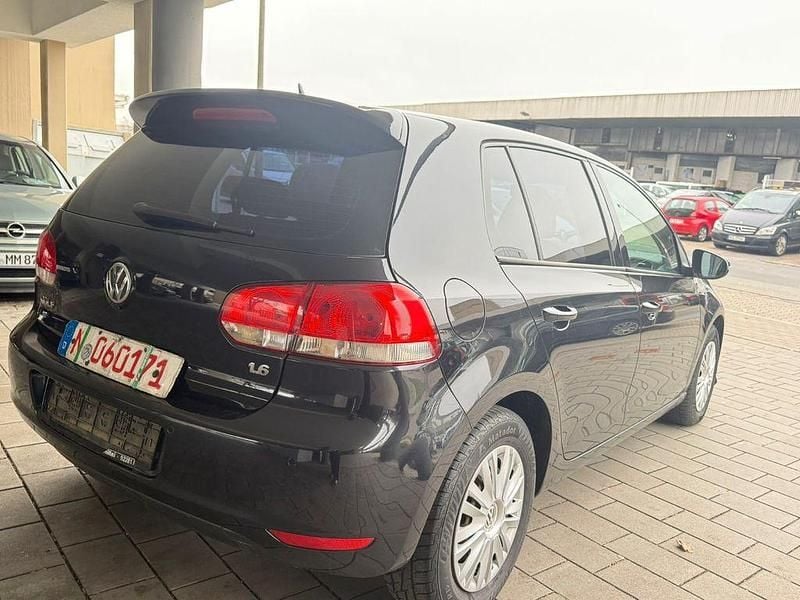 Gebraucht VW Golf VI Comfortline 102 PS (75 kW) 2009 Schwarz Kleinwagen
