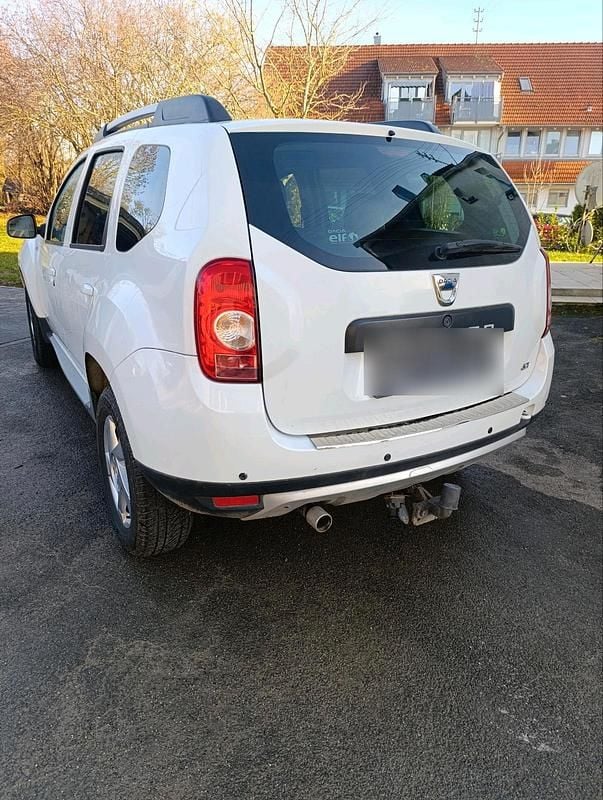 Weiß Gebraucht 2012 Dacia Duster SUV | 7.300 € (Fairer Preis) - Bild 1/4