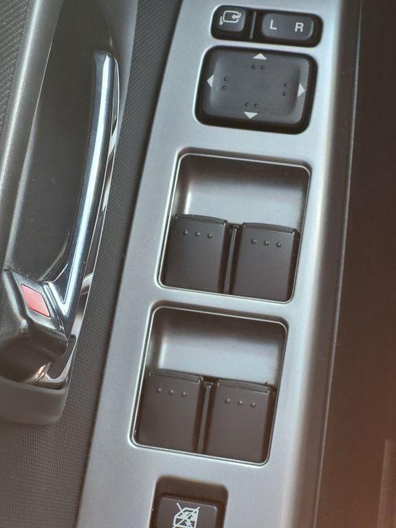 Gebraucht Mazda 5 Comfort 116 PS (85 kW) 2010 Silber Van / Kleinbus