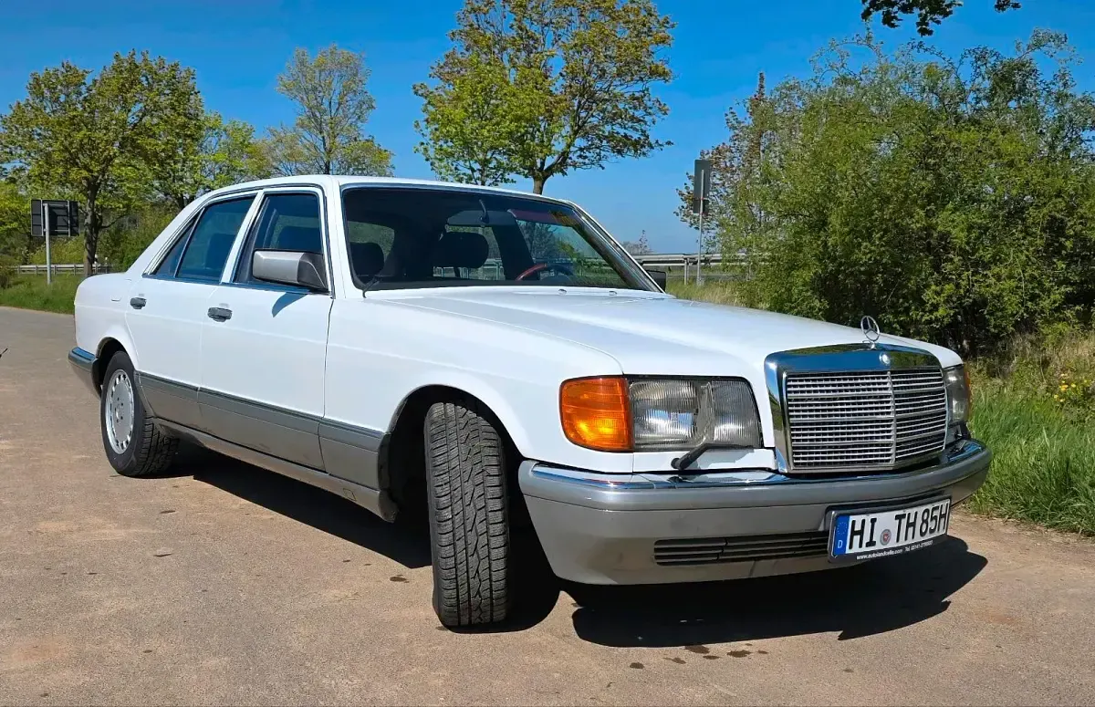 Gebraucht Mercedes E300 180 PS (132 kW) 1984 Weiß Limousine