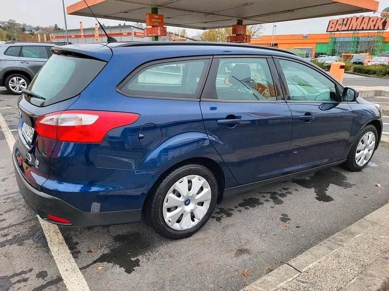 Usata Ford Focus 77 CV (56 kW) 2011 Station wagon