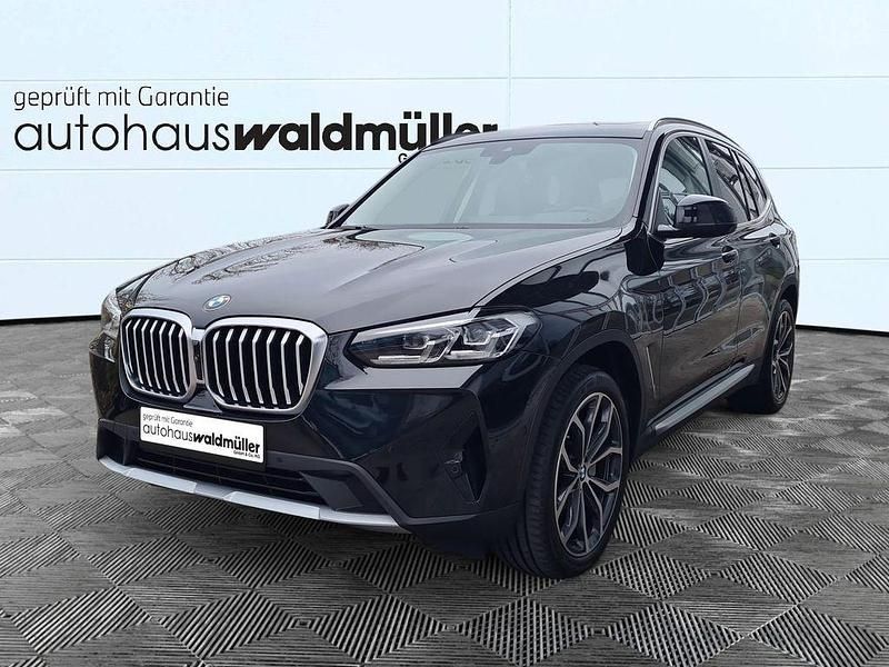 Schwarz Gebraucht 2022 BMW X3 Sport Line SUV | 42.301 € (Guter Preis) - Bild 1/4
