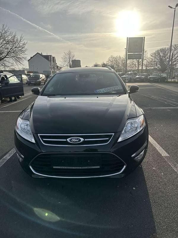 Pantherschwarz metallic Gebraucht 2014 Ford Mondeo Business Edition Kombi | 6.999 € (Guter Preis) - Bild 1/4