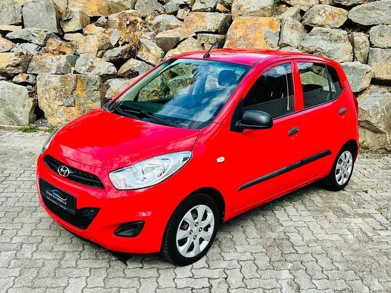 Rot Gebraucht 2012 Hyundai i10 Edition Kleinwagen | 3.300 € (Fairer Preis) - Bild 1/4