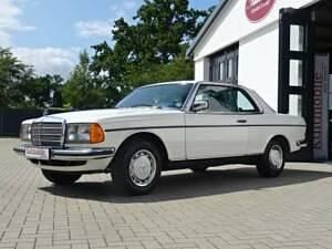 Weiß Gebraucht 1978 Mercedes 230 Coupé | 17.900 € - Bild 1/4