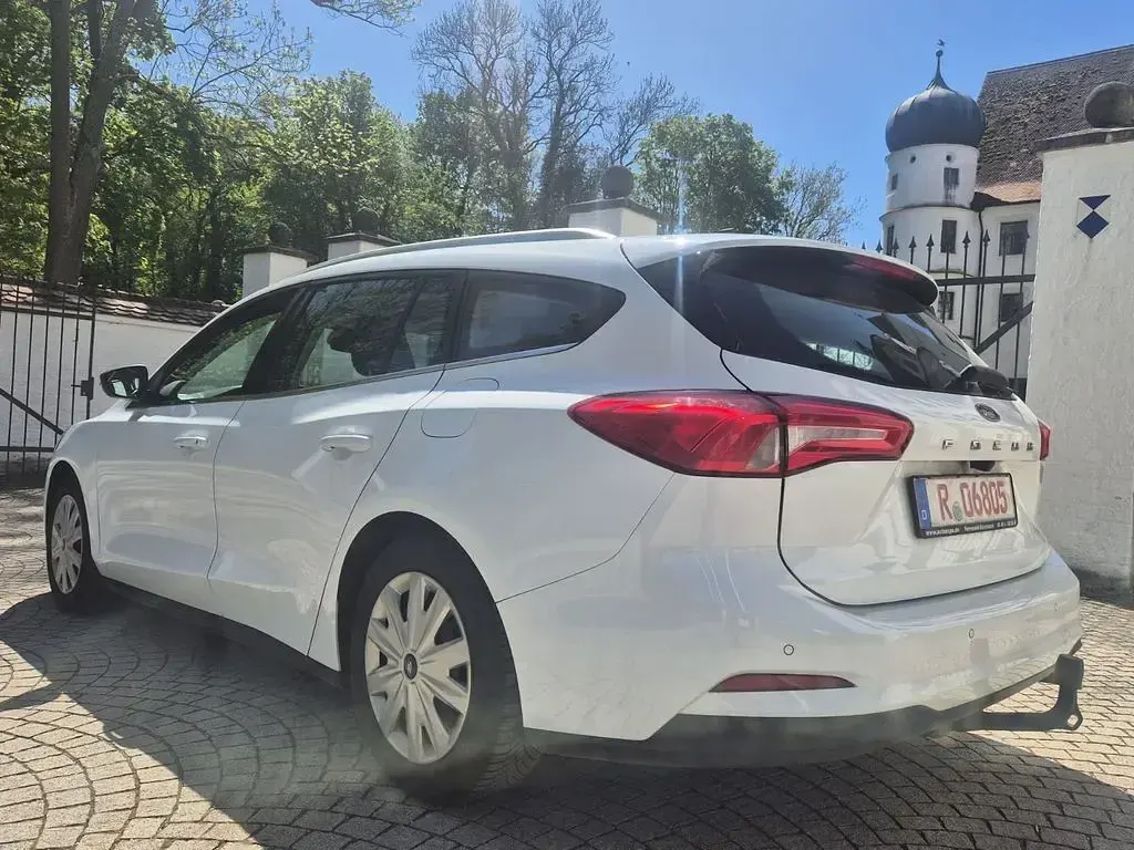 Usata Ford Focus Cool & Connect 120 CV (88 kW) 2022 Bianco Berlina