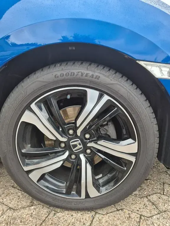 Gebraucht Honda Civic Elegance 145 PS (106 kW) 2019 Blau Limousine