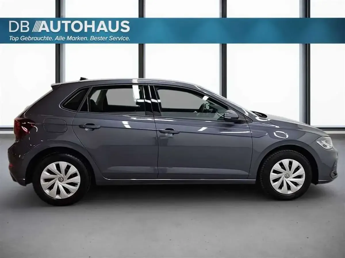 Gebraucht VW Polo Life 95 PS (69 kW) 2024 Grau Kleinwagen
