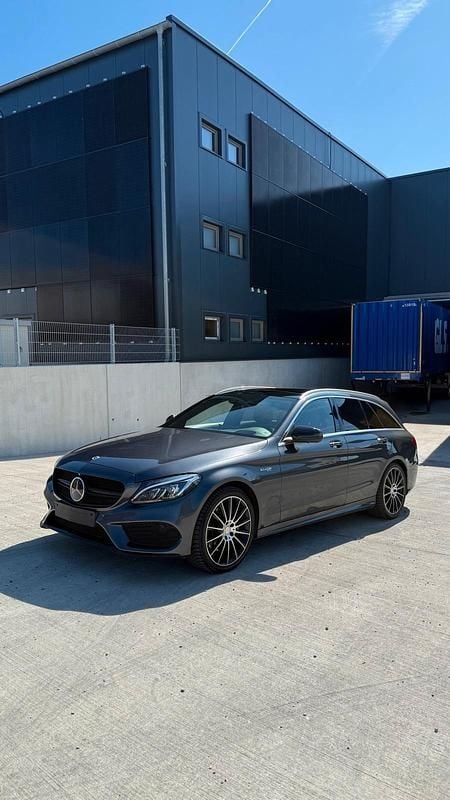 Grau Gebraucht 2015 Mercedes C400 AMG line Kombi | 21.000 € (Superpreis) - Bild 1/4