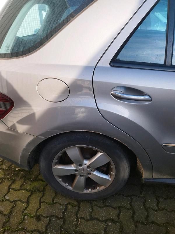 Gebraucht Mercedes ML280 190 PS (139 kW) 2007 Grau SUV