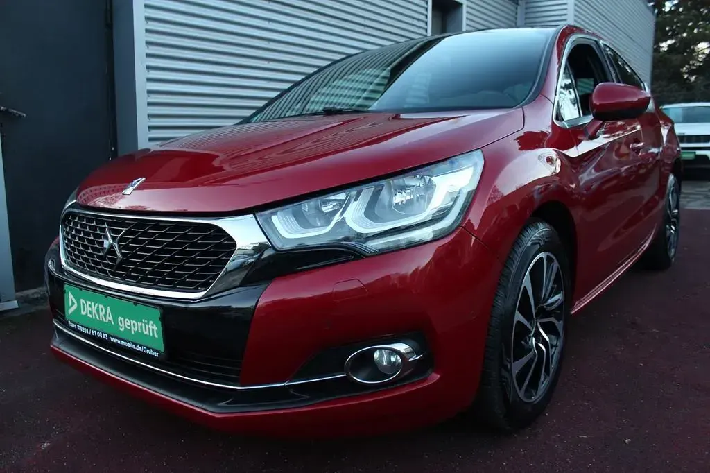 Gebraucht DS Automobiles DS4 150 PS (110 kW) 2016 Rot Limousine